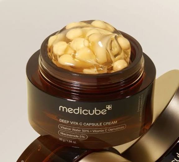 Medicube – Deep Vita C Capsule Cream

Crème visage anti-taches – éclat & protection antioxydante